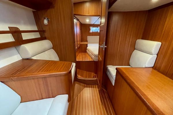 Nordship 420 DS evening saloon